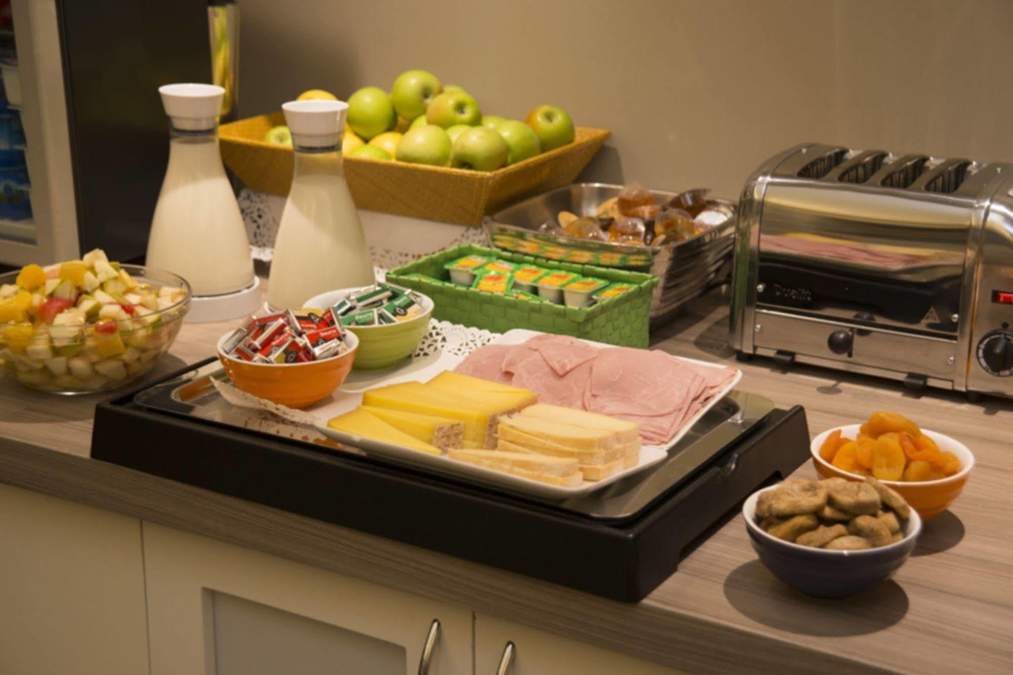 Ibis Styles Annemasse Geneve Ambilly Exterior foto